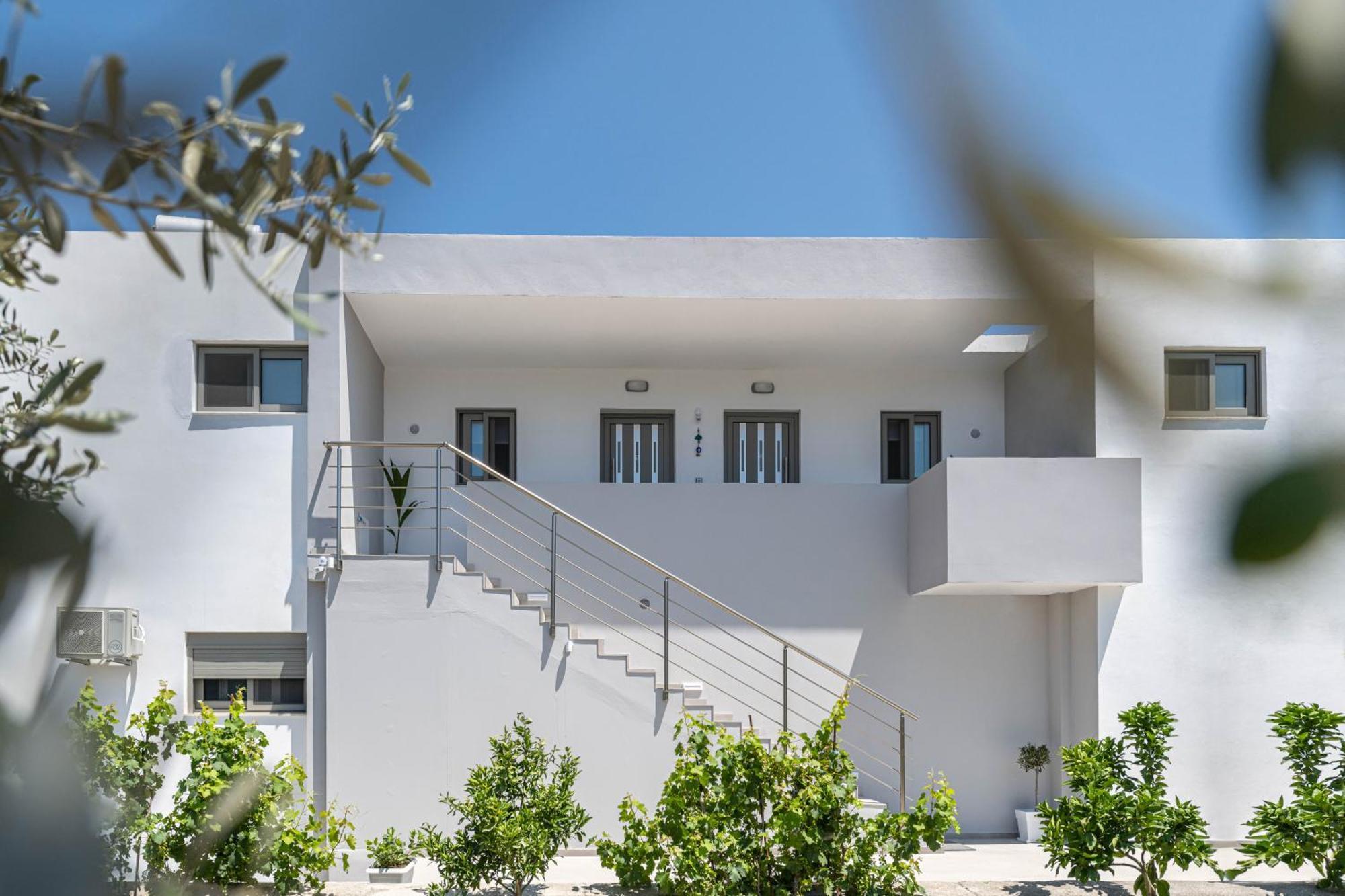 Apartment Demiani House